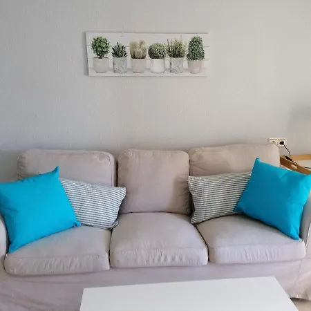 Avenida Apartment *